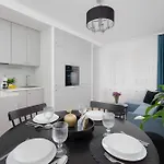 Ochota Bright For 4 Close To Och Teatr By Renters Lejlighed Warszawa