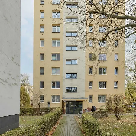 Ochota Bright For 4 Close To Och Teatr By Renters Warszawa