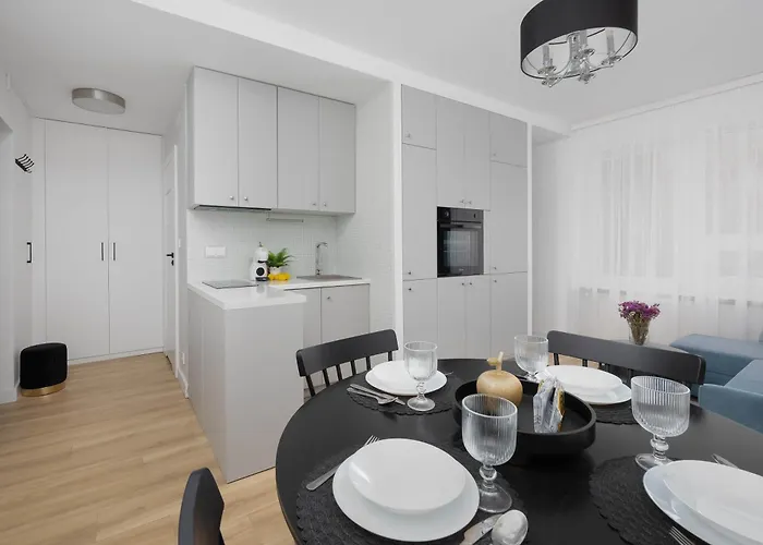 Lägenhet Ochota Bright For 4 Close To Och Teatr By Renters *