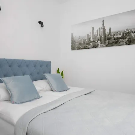 Ochota Bright For 4 Close To Och Teatr By Renters