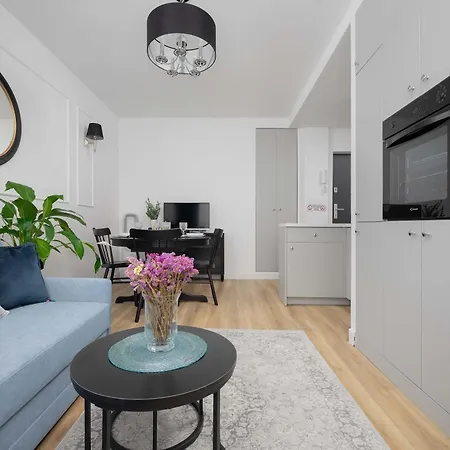 Ochota Bright For 4 Close To Och Teatr By Renters *