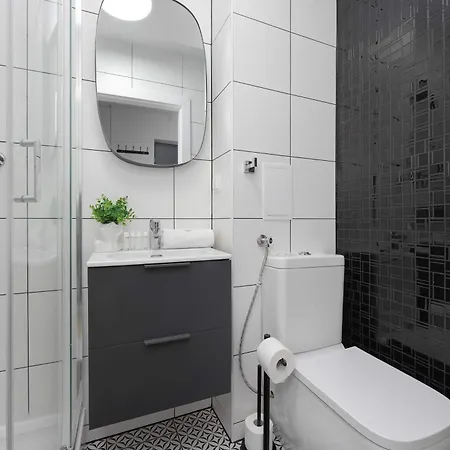 Ochota Bright For 4 Close To Och Teatr By Renters