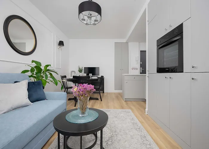 Ochota Bright For 4 Close To Och Teatr By Renters *