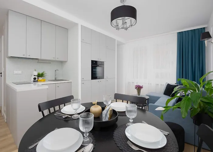 Ochota Bright For 4 Close To Och Teatr By Renters Lejlighed Warszawa